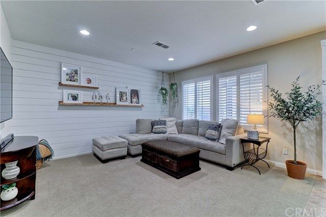 Property Photo: 5378 Mantova Court CA 92336