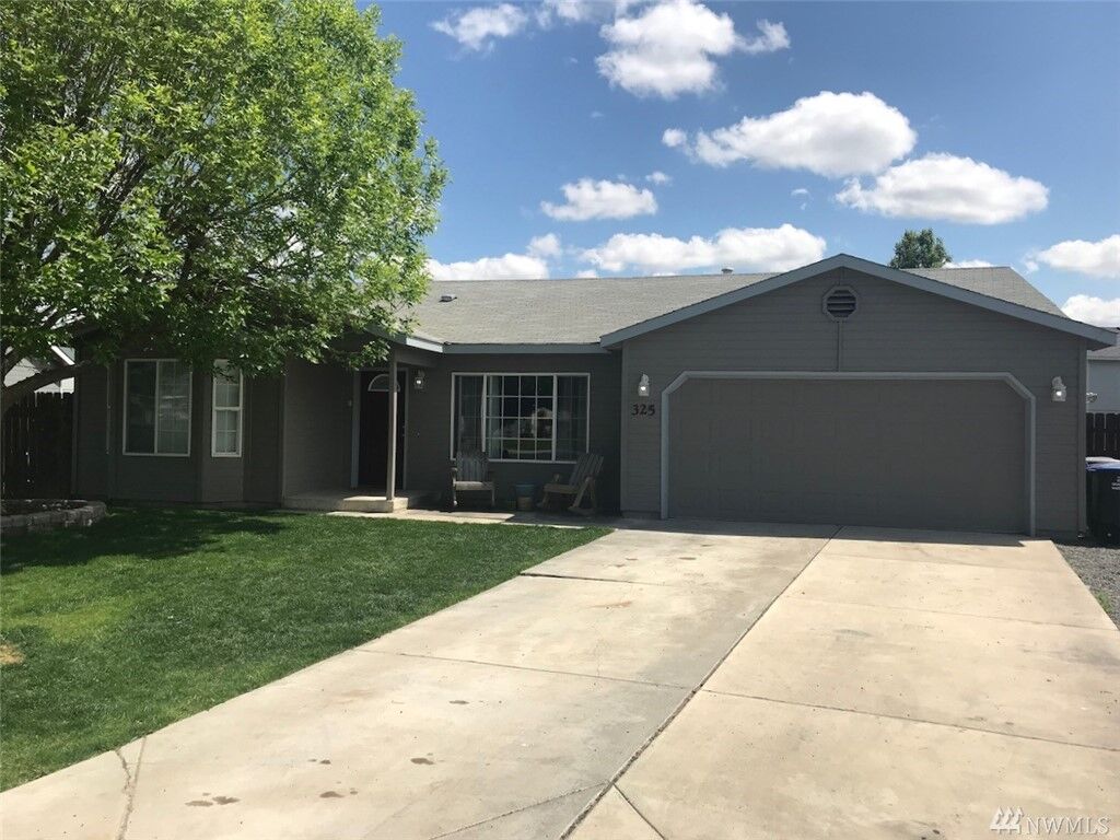 Property Photo:  325 E Belair Drive  WA 98837 