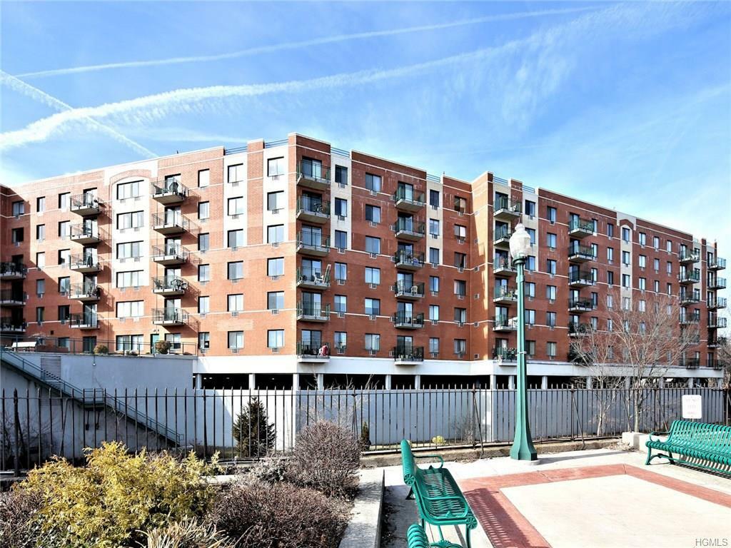 Property Photo:  123 Mamaroneck Avenue 401  NY 10543 