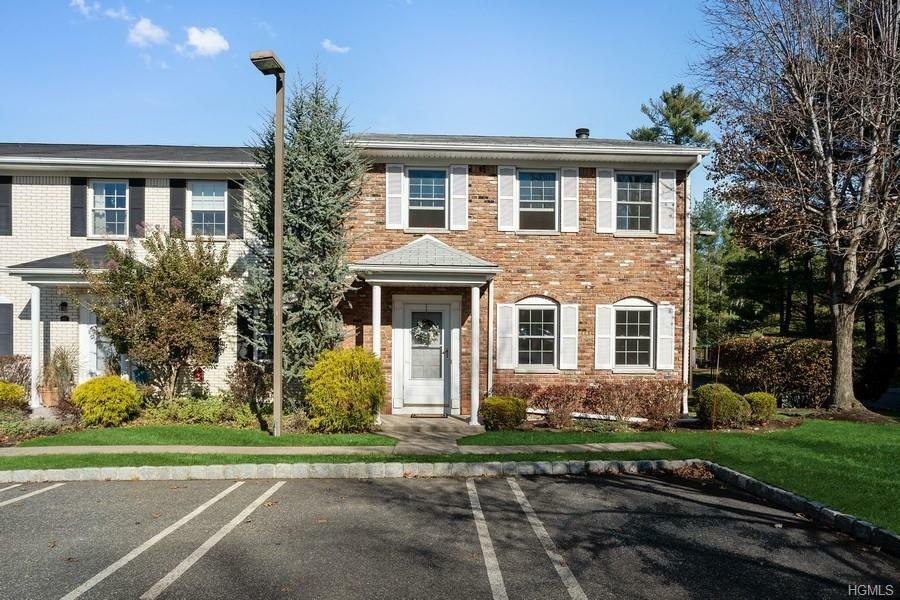 Property Photo:  498 Iroquois Court  NY 10901 