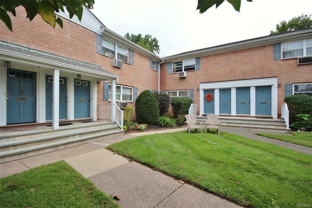 Property Photo:  96 Meyer Oval  NY 10965 