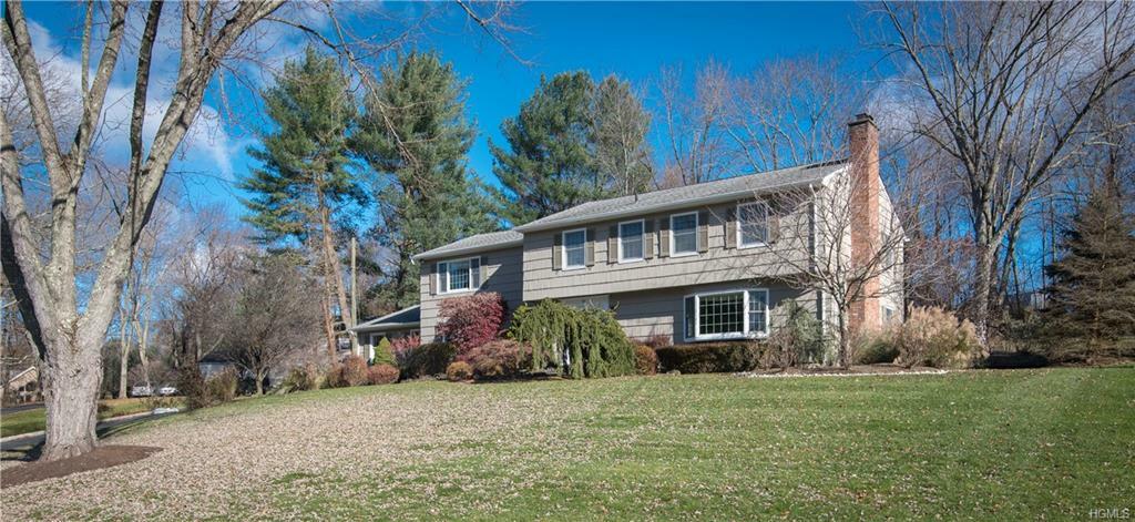 Property Photo:  92 Robinhood Lane  NY 10956 