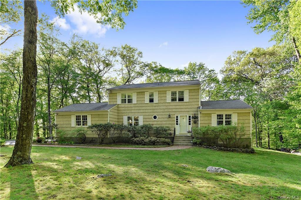 Property Photo:  88 Brundage Ridge Road  NY 10506 