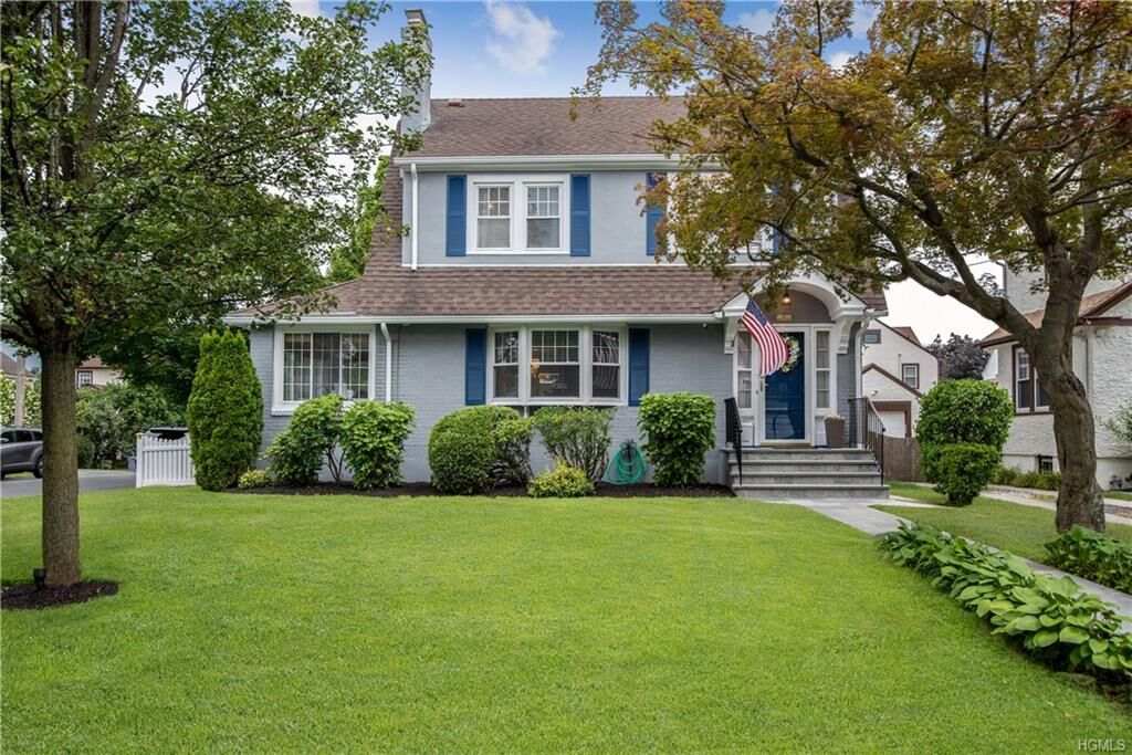 Property Photo:  158 Longview Avenue  NY 10605 