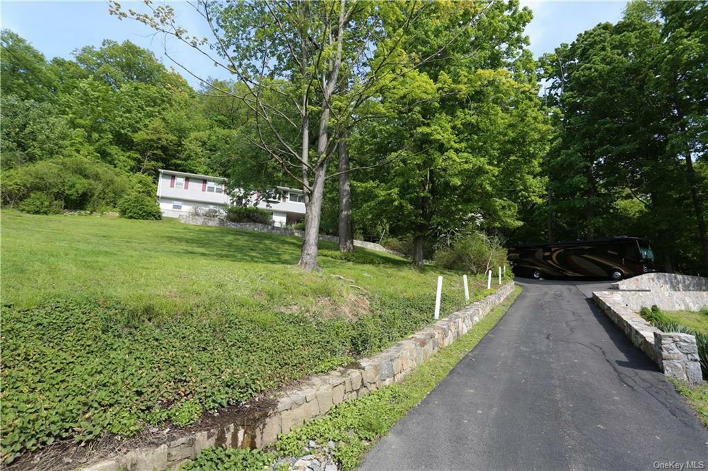 Property Photo:  61 Lakeview Road  NY 10512 