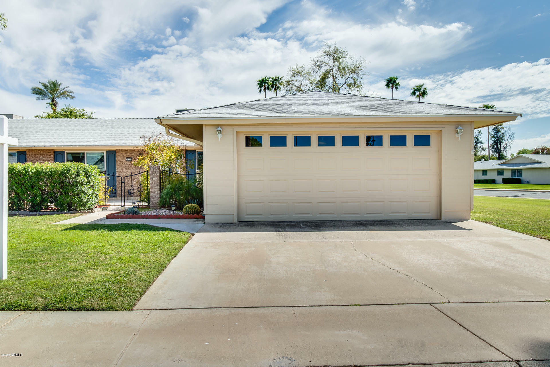 Property Photo: 10339 W Desert Forest Circle AZ 85351