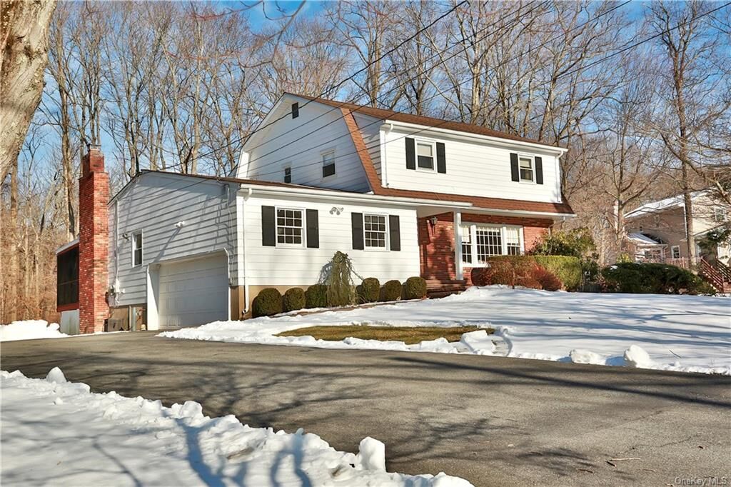 Property Photo:  18 Marget Ann Lane  NY 10901 