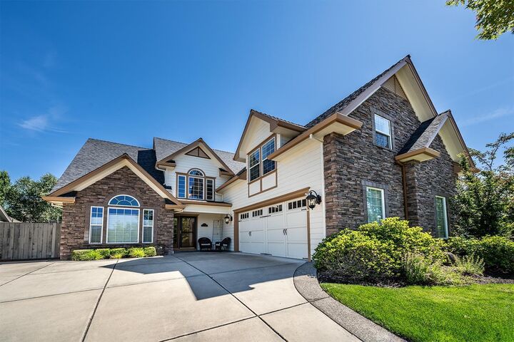 3773 Creek View Drive  Medford OR 97504 photo
