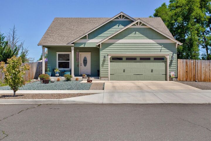 113 Aurora Lane  Central Point OR 97502 photo