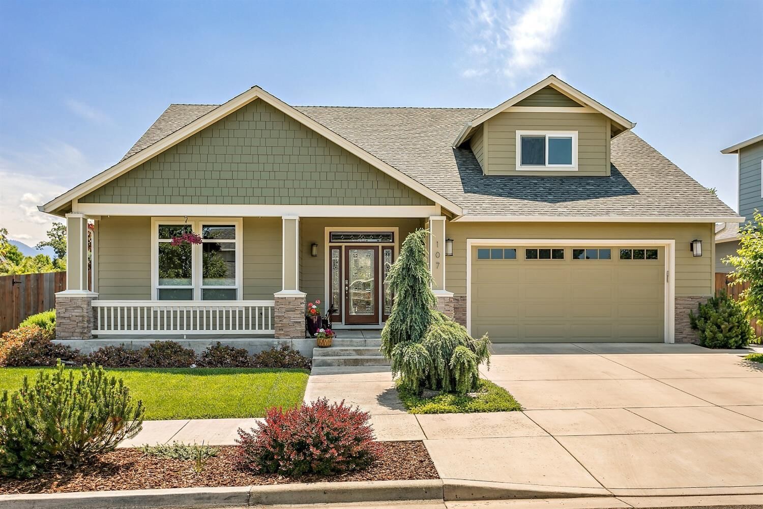 Property Photo: 107 Huntley Lane OR 97535