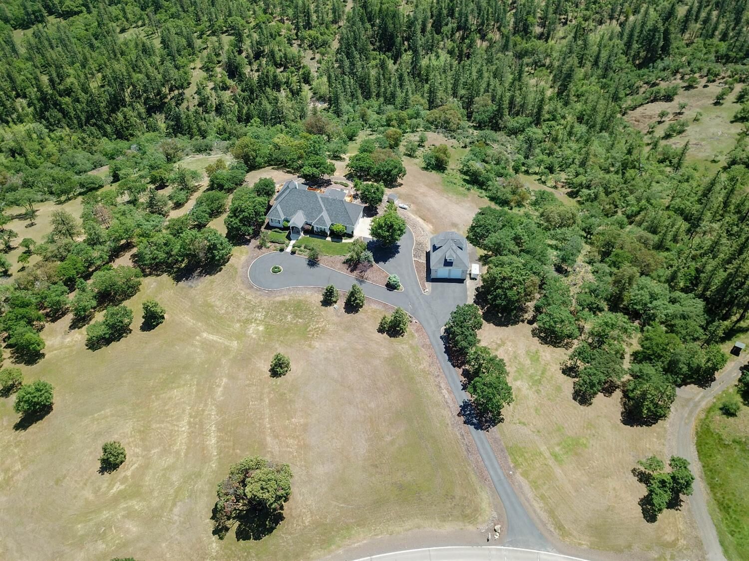 Property Photo:  7318 Pine Ridge Drive  OR 97504 