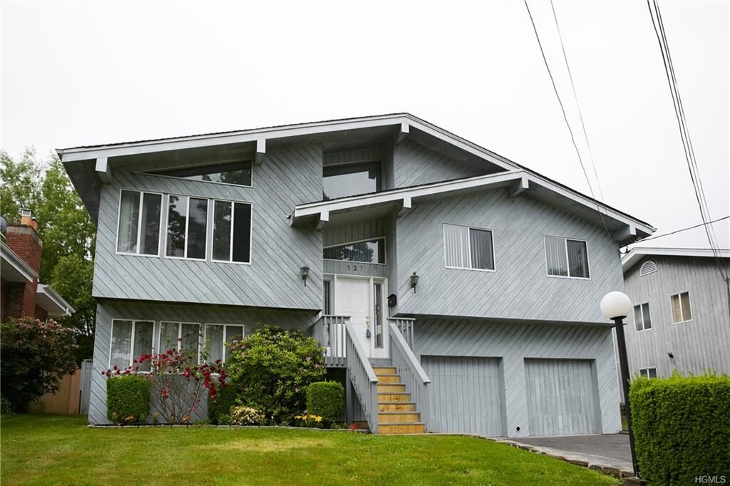 Property Photo:  127 Patmore Avenue  NY 10710 