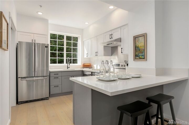 Property Photo:  2030  132nd Avenue SE 310  WA 98005 