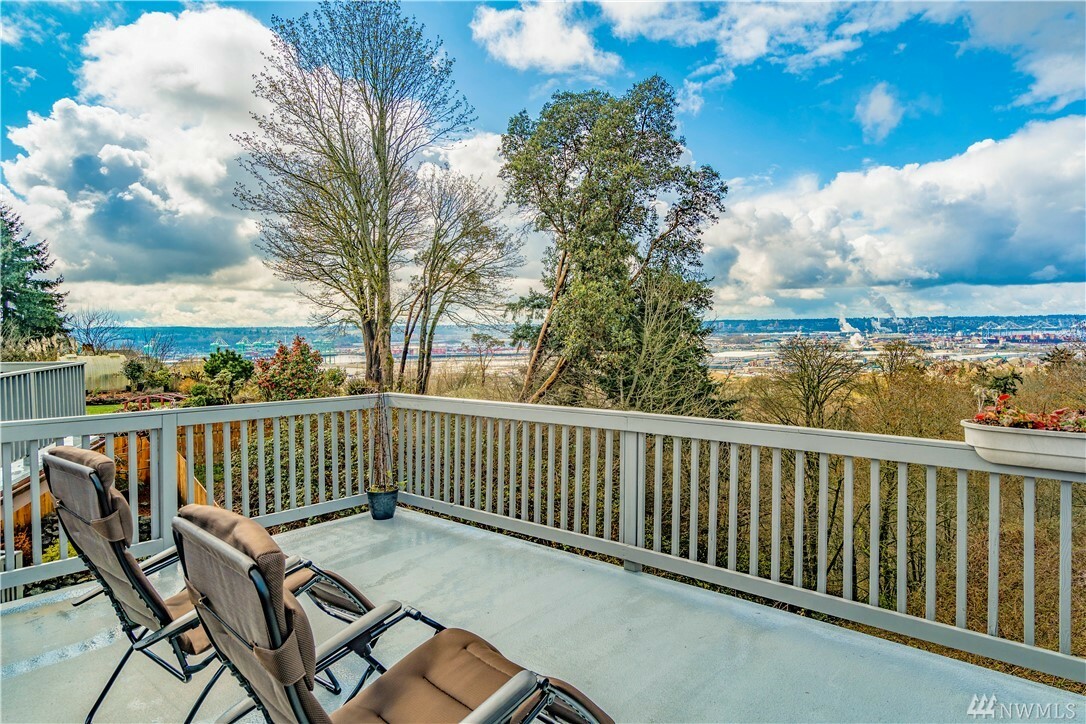 Property Photo: 6210 19th St NE WA 98422