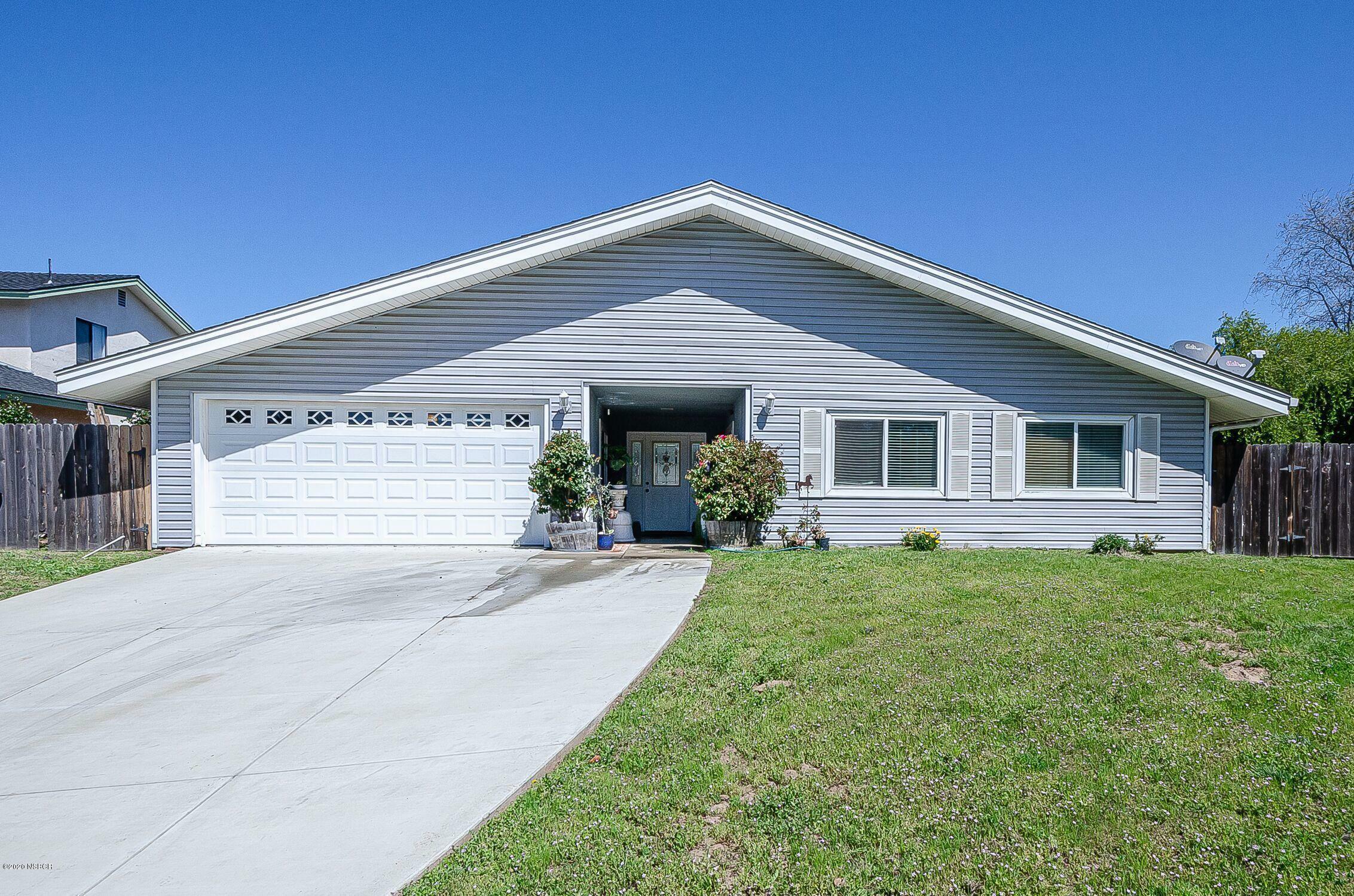 Property Photo: 4502 Merridock Court CA 93455