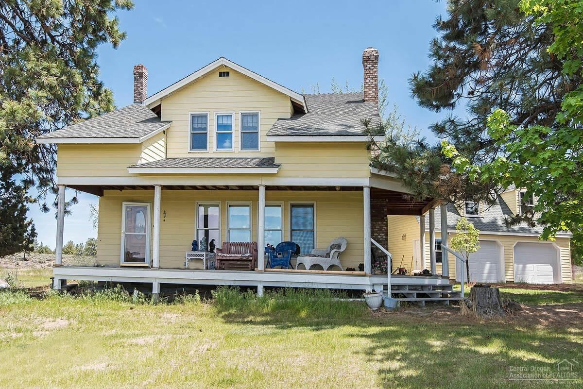 Property Photo: 60382 Arnold Market Road OR 97702