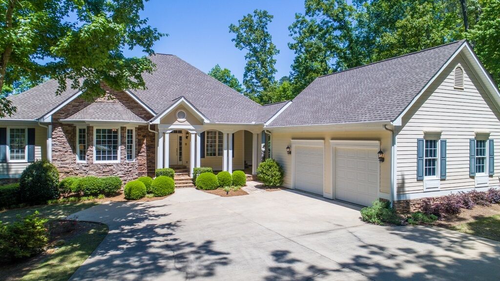 Property Photo: 213 Reynolds Drive GA 31024