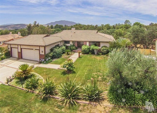 Property Photo:  5617 Colodny Drive  CA 91301 