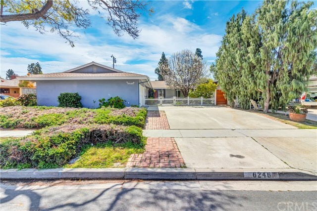 Property Photo:  6246 E 6th Street  CA 90803 