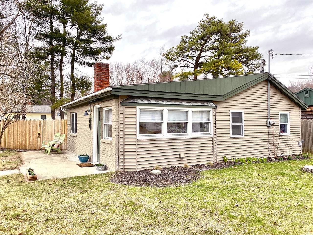 Property Photo:  34 Pinecrest Drive  VT 05452 