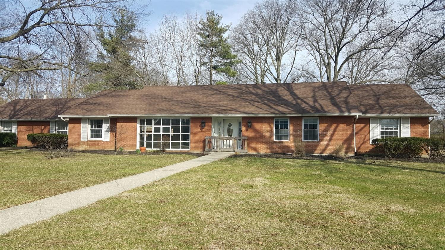 Property Photo: 10684 Bramblewood Cir OH 45242
