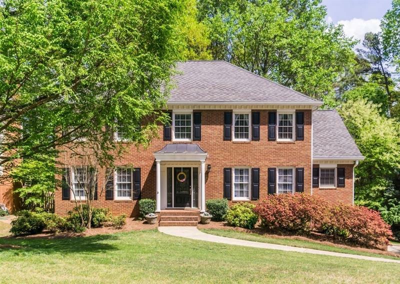Property Photo: 10825 Tuxford Drive 30022