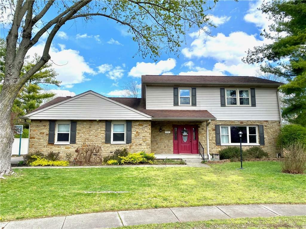Property Photo: 3521 Mockingbird Drive IN 47203
