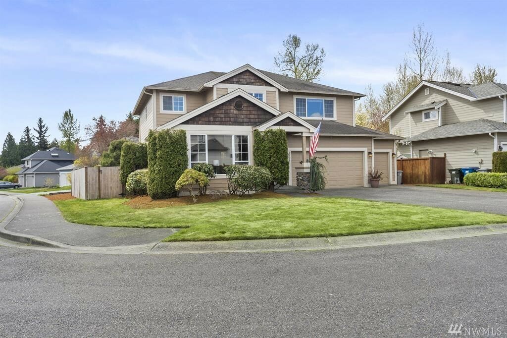 Property Photo:  12625 SE 228th Ct  WA 98031 