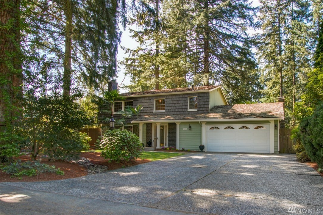 Property Photo:  3001 164th Place NE  WA 98008 