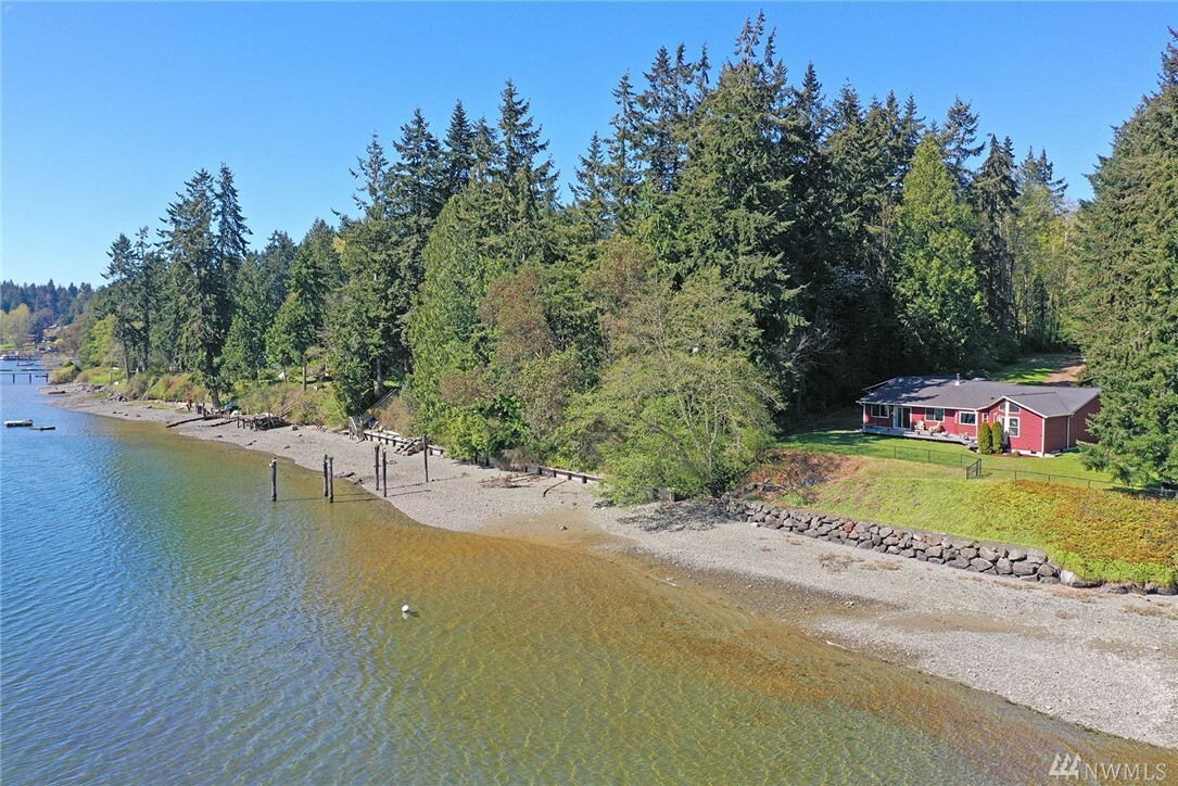 Property Photo:  6790 NE Wood Bay Lane  WA 98370 