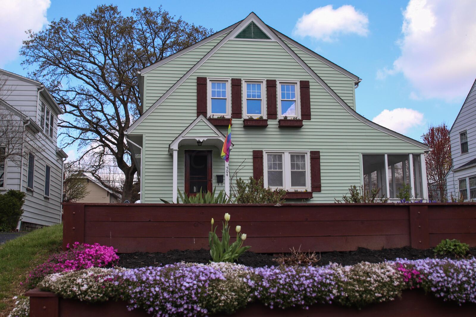 Property Photo:  504 E Torrence Road  OH 43214 