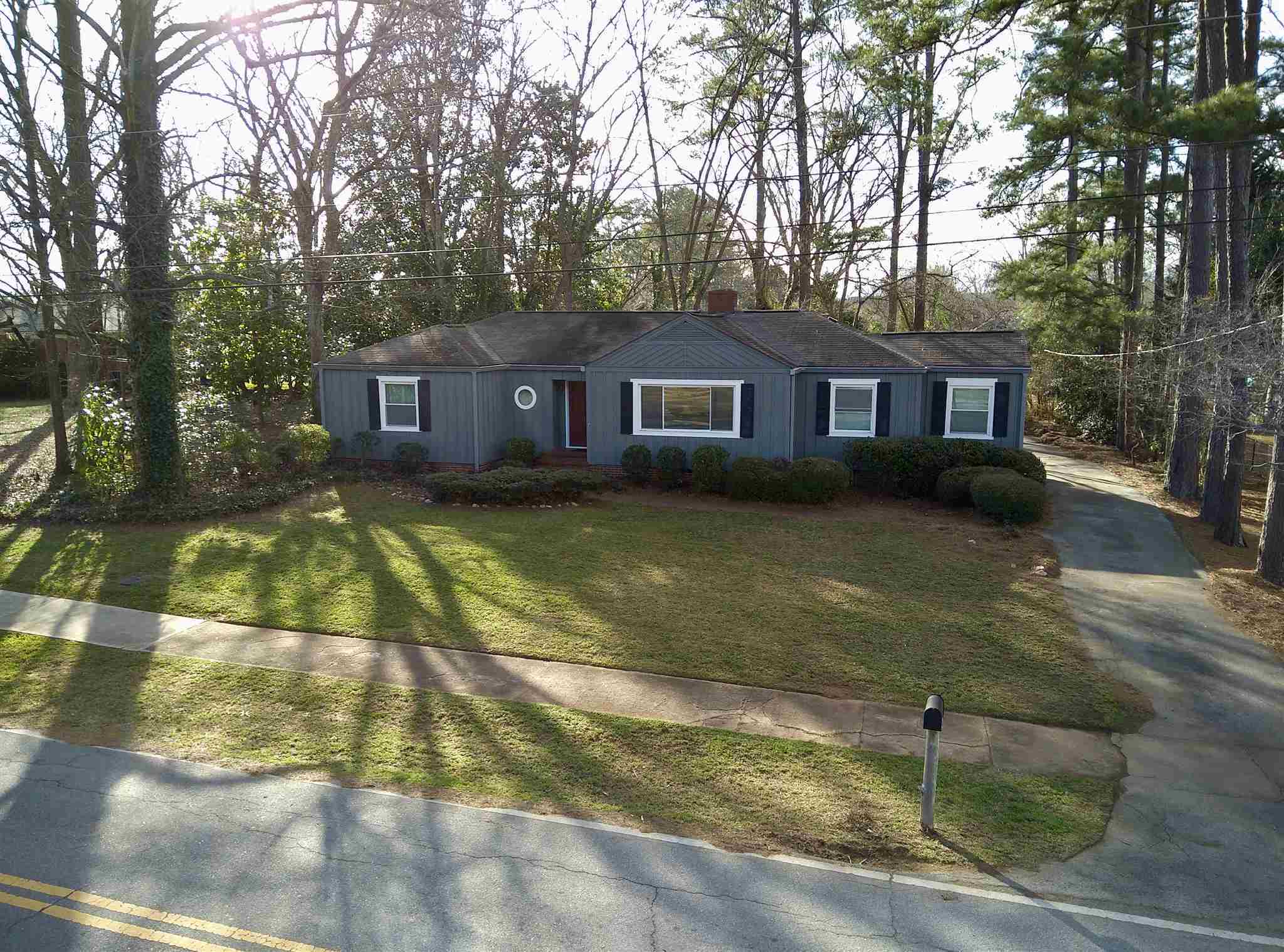 Property Photo:  513 S. East Street  GA 30642 