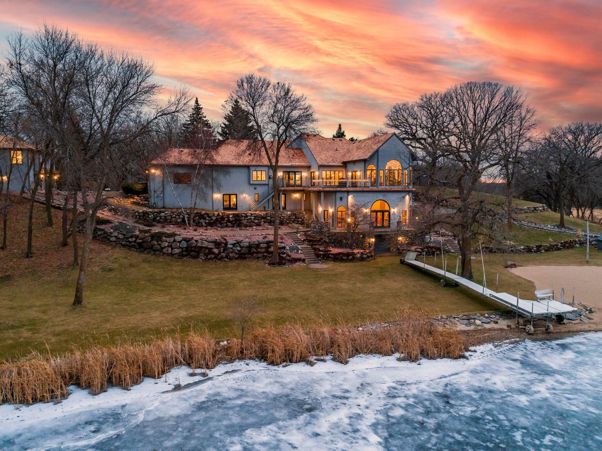 Property Photo:  8675 Chanhassen Hills Drive N  MN 55317 
