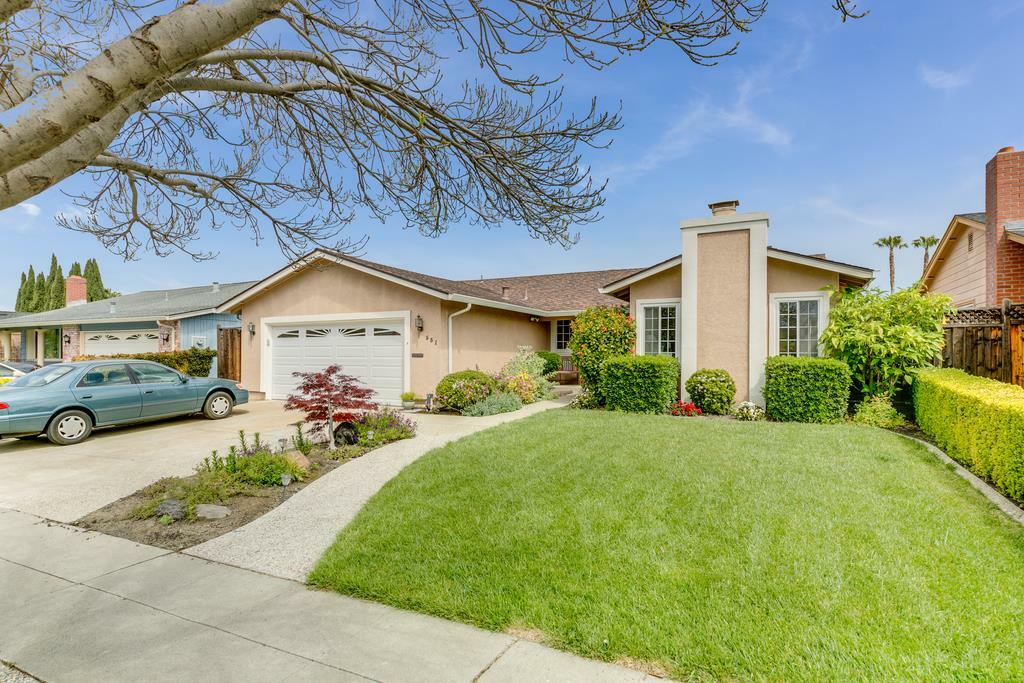 Property Photo: 551 Canton Drive CA 95123
