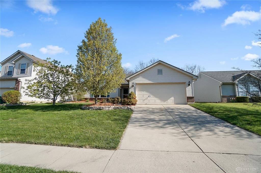 Property Photo: 1701 Farrington Drive OH 45420