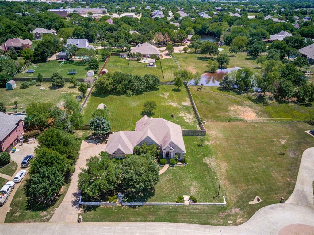 Property Photo:  207 Colonial Court  TX 75077 