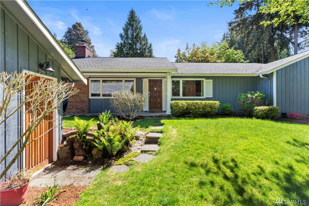 Property Photo:  10706 231st St SW  WA 98020 