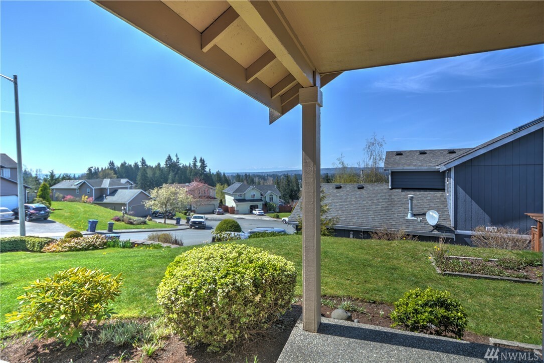 Property Photo:  7519 86th St NE  WA 98270 