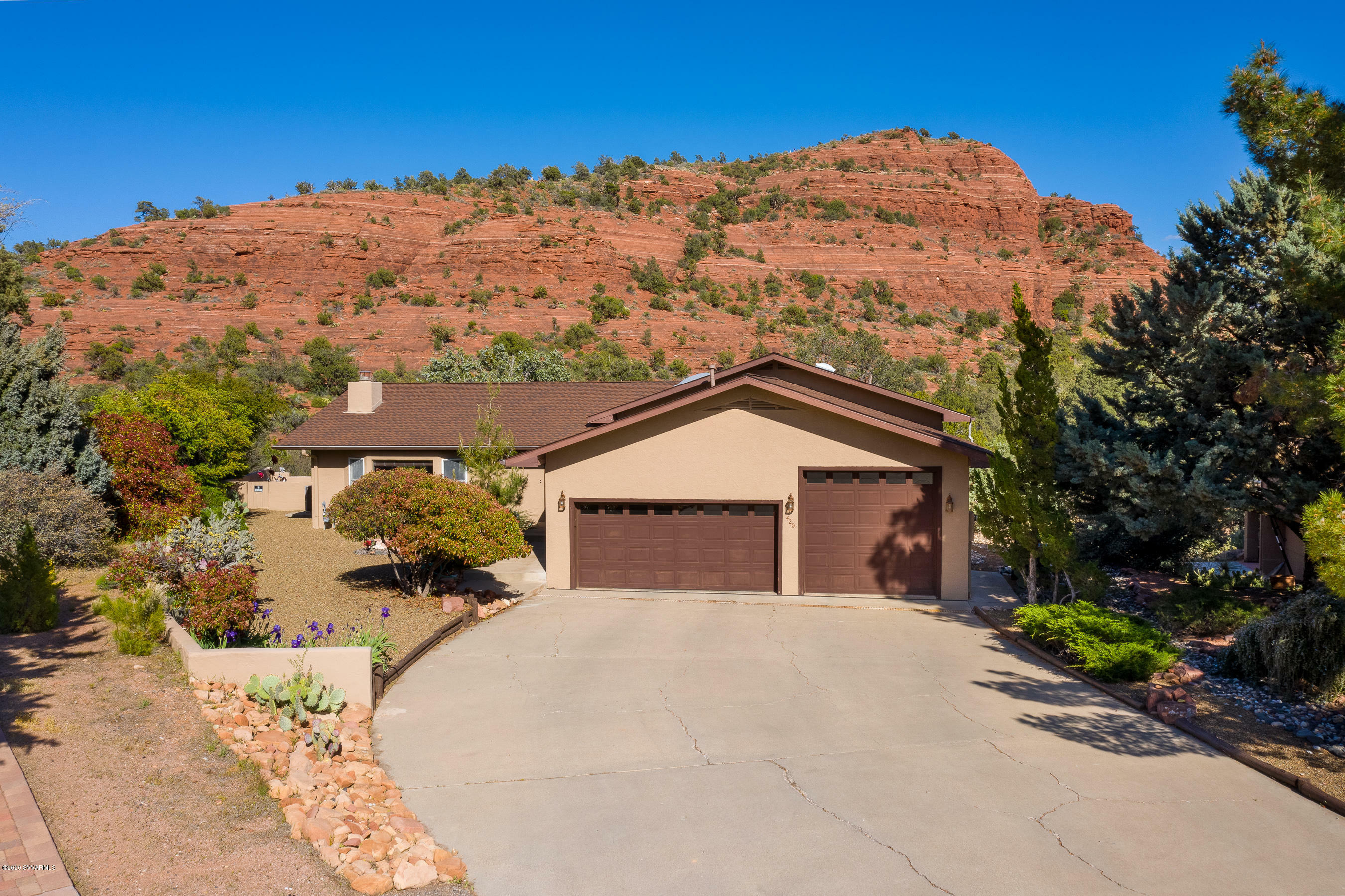 Property Photo:  420 Farmer Brothers Drive  AZ 86336 