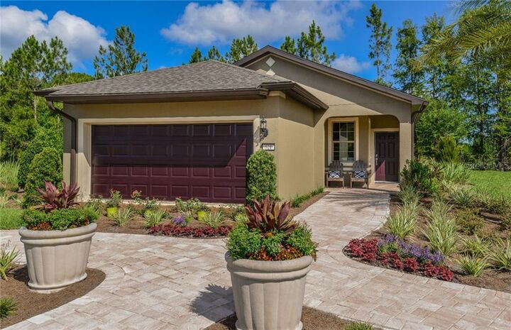 Property Photo:  521 San Sebastian Court  FL 33837 