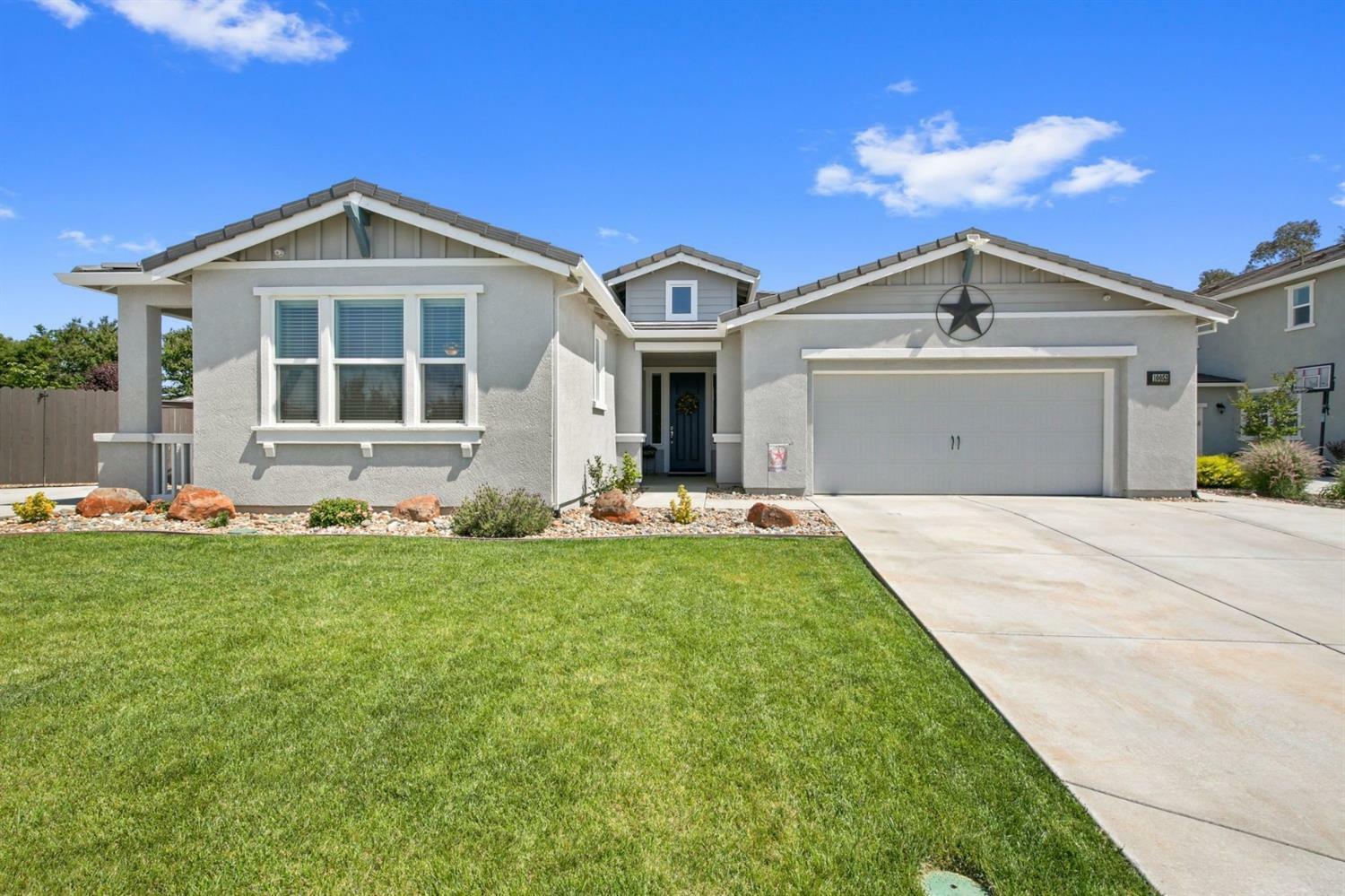 Property Photo:  10053 Red Tail Hawk Way  CA 95829 