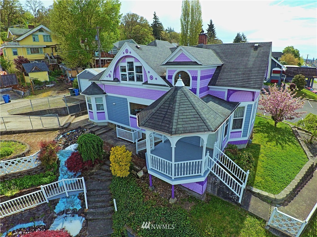 Property Photo: 262 Market WA 98532