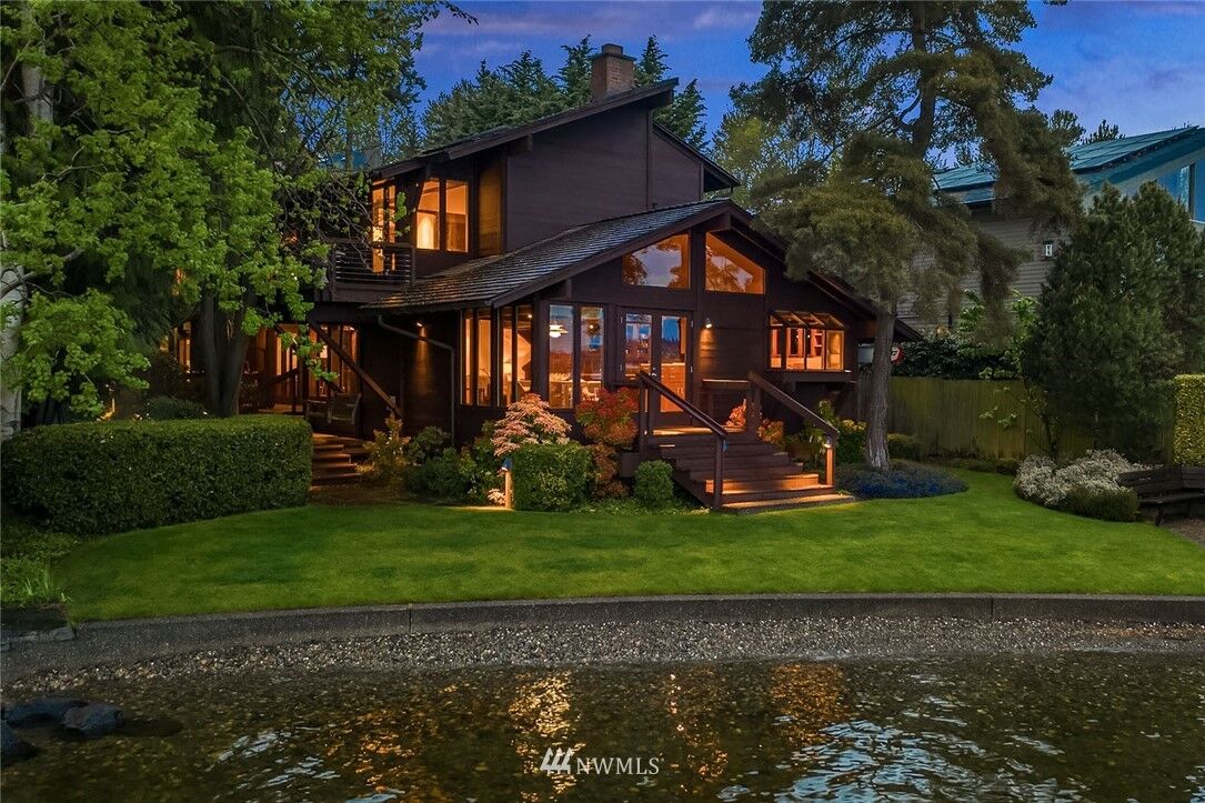 Property Photo: 6669 H NE Windermere Road WA 98115