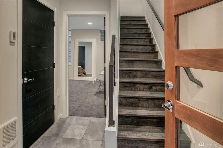 Property Photo:  712 B  Martin Luther King Junior Way  WA 98122 