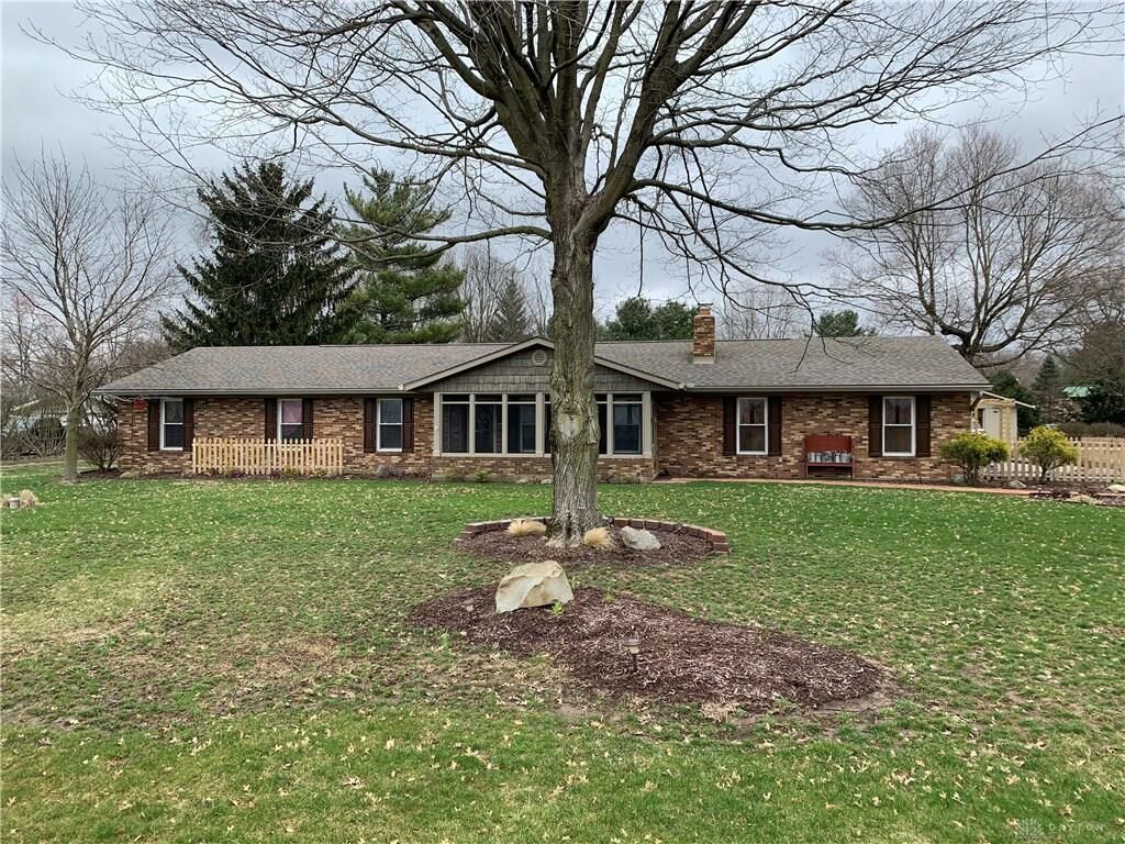 Property Photo: 710 Titus Road OH 45502