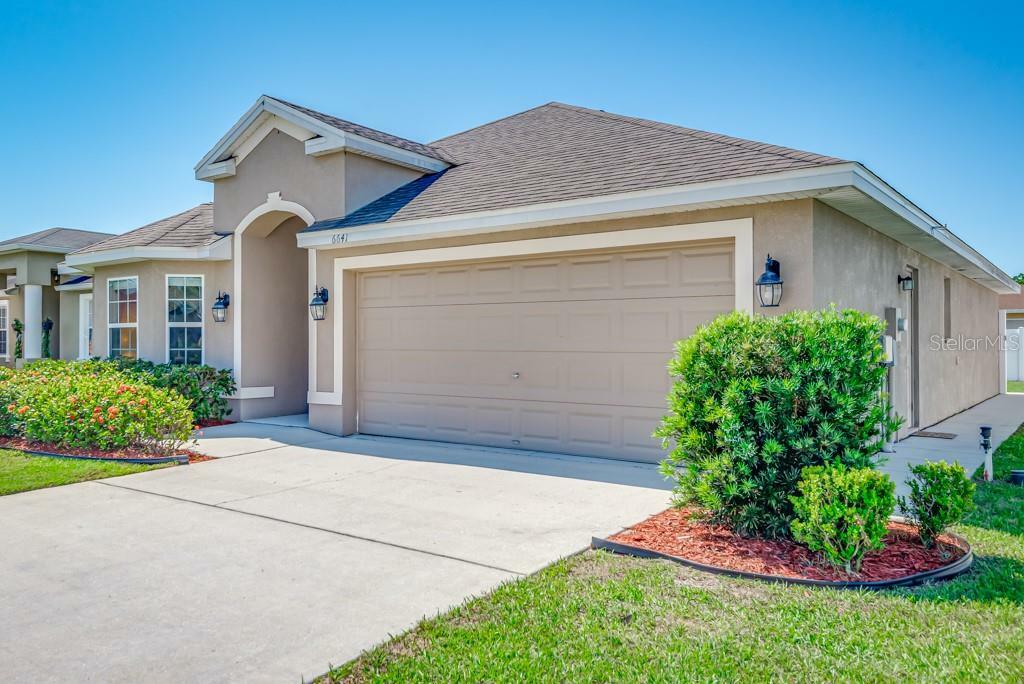 Property Photo:  6641 Crescent Loop  FL 33884 