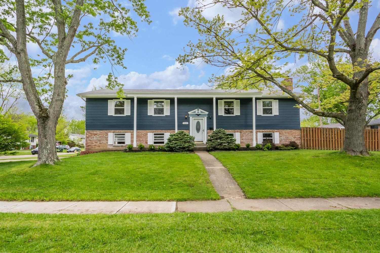 Property Photo: 1424 Southwind Dr OH 45040