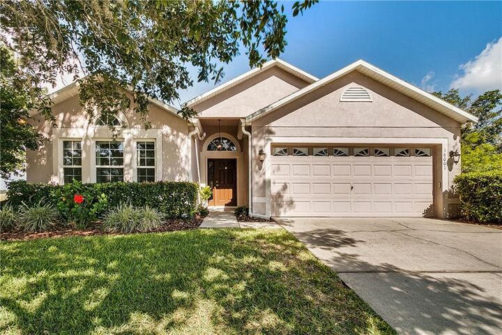 Property Photo:  16001 Lanesboro Court  FL 34711 