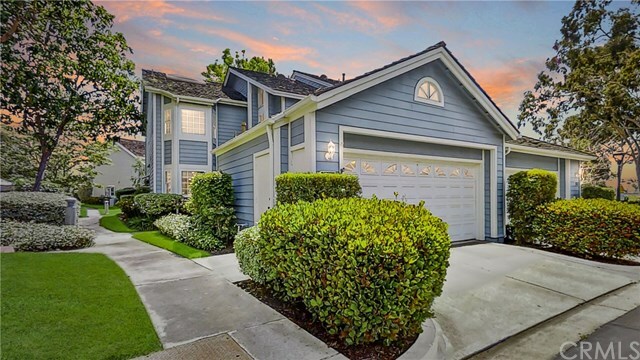 Property Photo: 420 Burlington Court 101 CA 90803