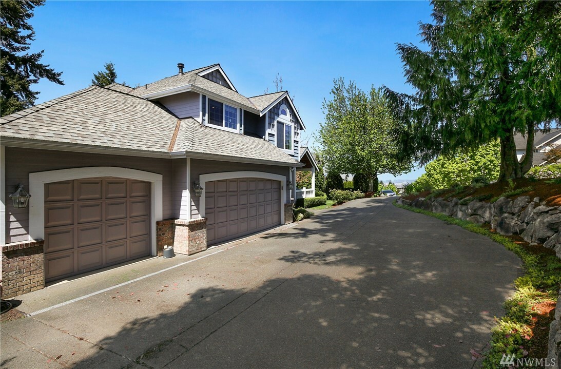 Property Photo:  5335 Highland Dr SE  WA 98092 